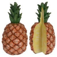 Piña de resina decorativa