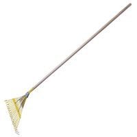 Escoba metálica reforzada recta p/jardín 22 dientes